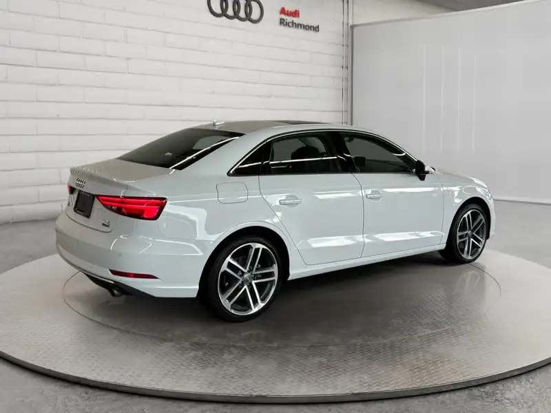 2018 Audi A3 Technik, bílá, 27 381 km, dovoz Kanada — foto 5 z 12