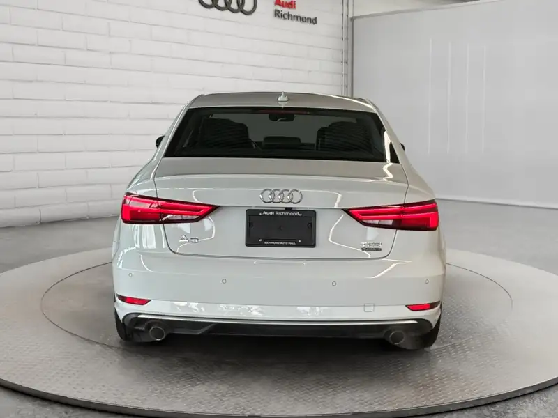 2018 Audi A3 Technik, bílá, 27 381 km, dovoz Kanada — foto 6 z 12
