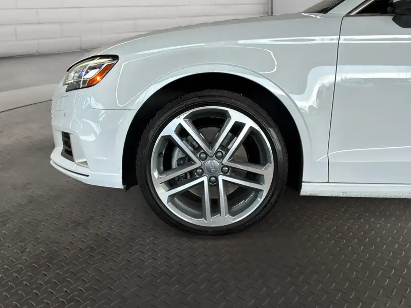 2018 Audi A3 Technik, bílá, 27 381 km, dovoz Kanada — foto 9 z 12