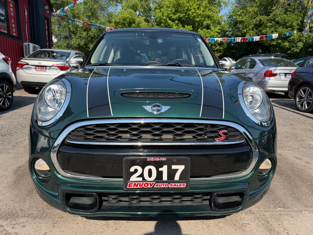 2017 MINI Minicps, zelená, 25 434 km, dovoz Kanada — foto 2 z 5