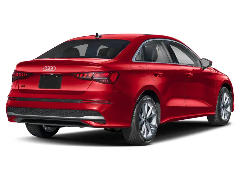 2026 Audi A3 40 Progressiv, červená, 90 km, dovoz Kanada — foto 2 z 11
