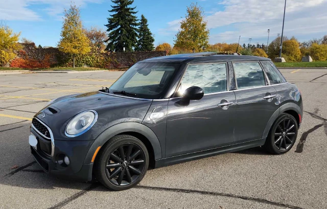 2015 MINI Cooper S, 129 000 km, dovoz Kanada — foto 3 z 5