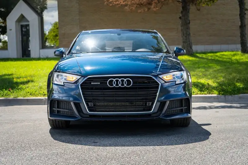 2020 Audi A3 Progressiv, modrá, 91 045 km, dovoz Kanada — foto 2 z 12