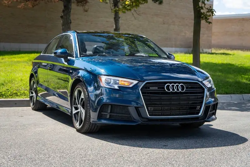 2020 Audi A3 Progressiv, modrá, 91 045 km, dovoz Kanada — foto 3 z 12