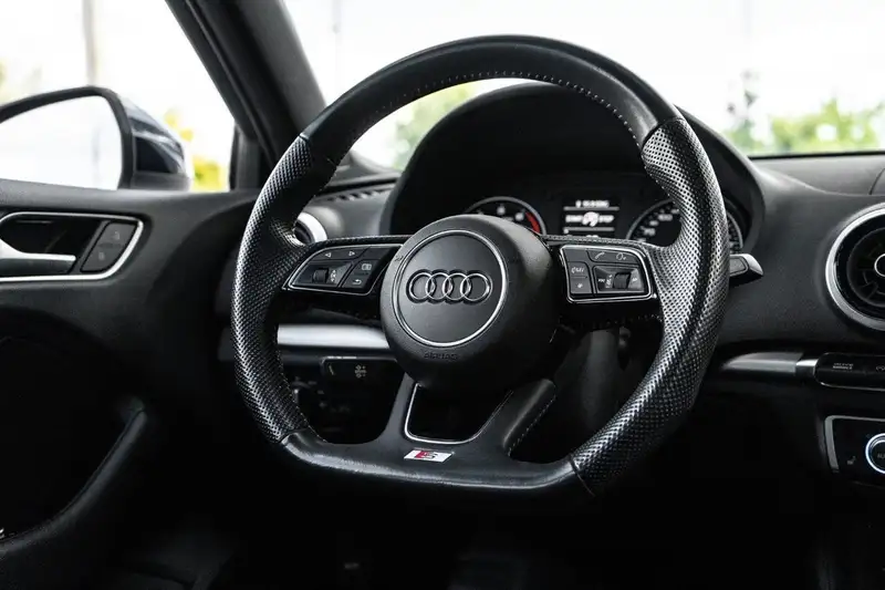 2020 Audi A3 Progressiv, modrá, 91 045 km, dovoz Kanada — foto 7 z 12