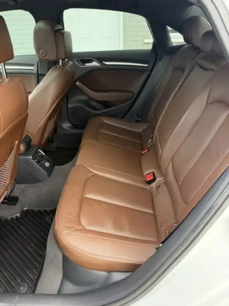 2019 Audi A3 Progressiv, bílá, 82 482 km, dovoz Kanada — foto 8 z 12