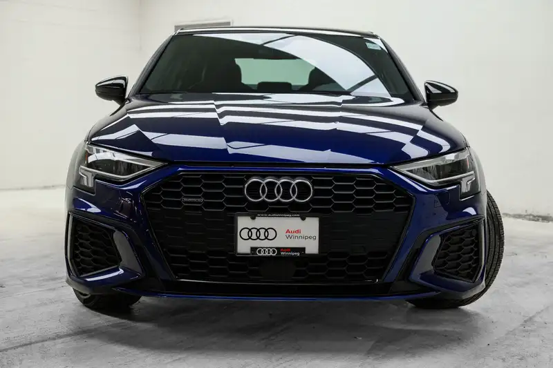 2024 Audi A3 Progressiv | Navigation | Advanced Driver Assist, modrá, 11 848 km, dovoz Kanada — foto 2 z 12