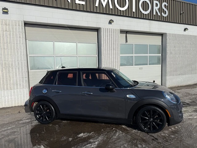 2015 MINI Minicps, šedá, 155 045 km, dovoz Kanada — foto 2 z 5