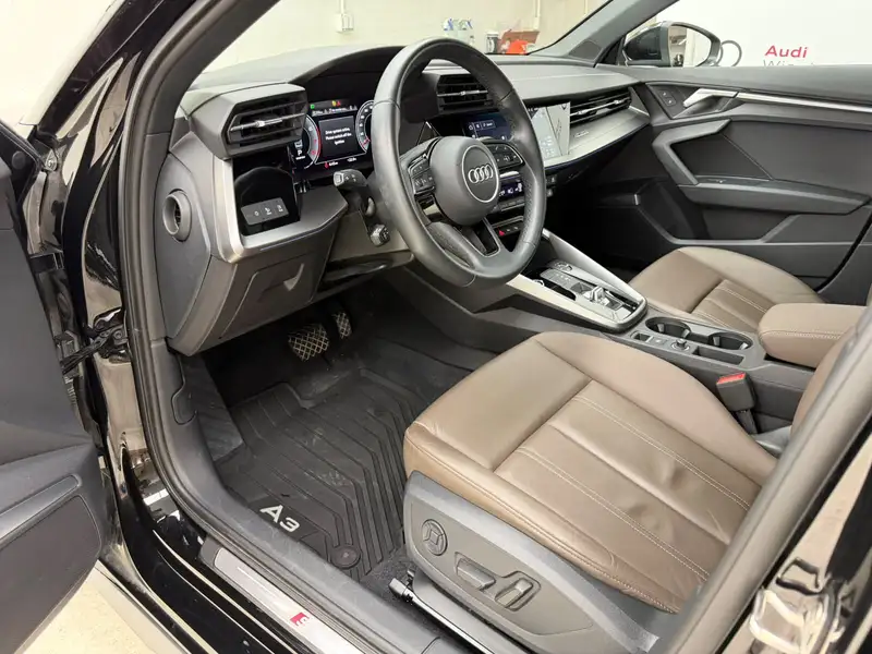 2023 Audi A3 Progressiv, černá, 25 157 km, dovoz Kanada — foto 10 z 12