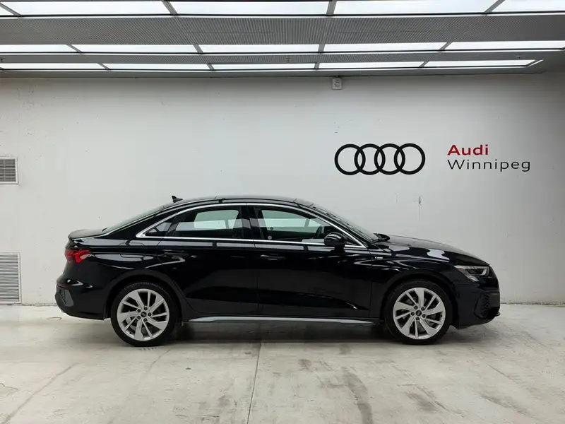 2023 Audi A3 Progressiv, černá, 25 157 km, dovoz Kanada — foto 3 z 12