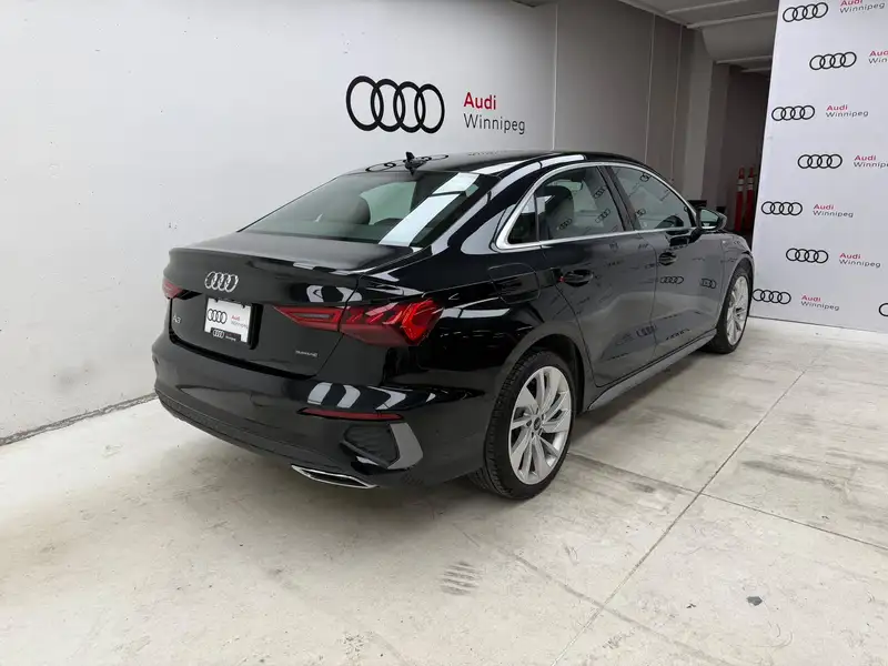 2023 Audi A3 Progressiv, černá, 25 157 km, dovoz Kanada — foto 6 z 12