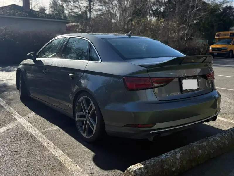 2018 Audi A3 Progressiv, šedá, 63 100 km, dovoz Kanada — foto 3 z 12