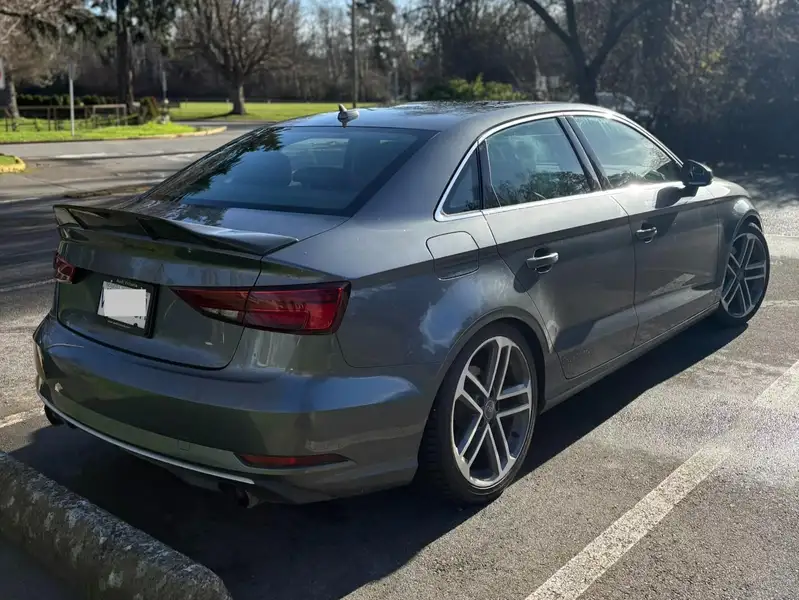 2018 Audi A3 Progressiv, šedá, 63 100 km, dovoz Kanada — foto 4 z 12