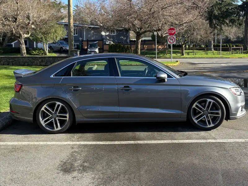 2018 Audi A3 Progressiv, šedá, 63 100 km, dovoz Kanada — foto 5 z 12