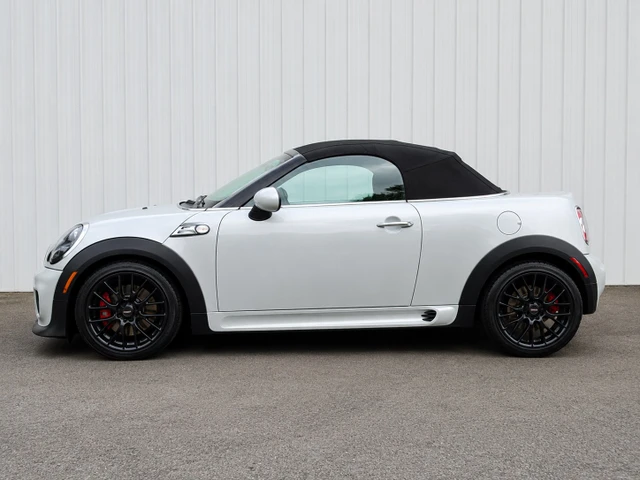 2012 MINI John Cooper Works, stříbrná, 53 000 km, dovoz Kanada — foto 3 z 5