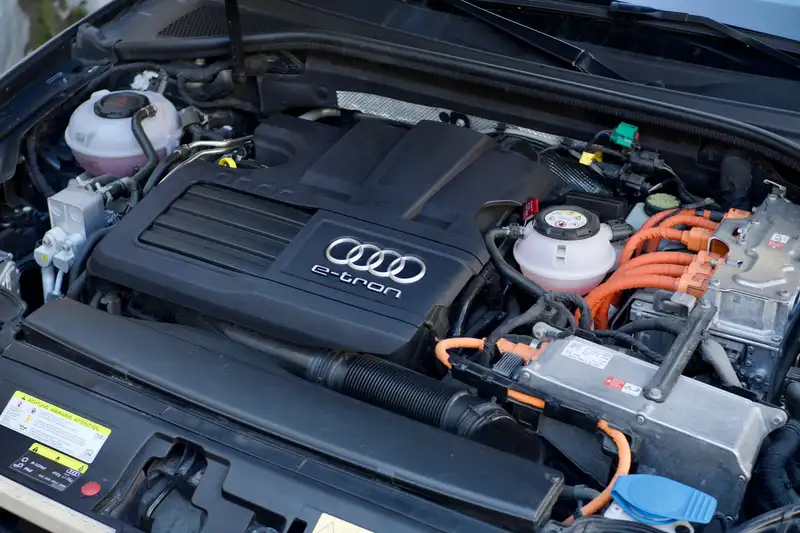 2018 Audi A3 Technik, šedá, 75 500 km, dovoz Kanada — foto 8 z 10