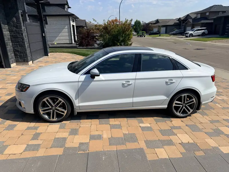 2017 Audi A3 Technik, bílá, 69 767 km, dovoz Kanada — foto 3 z 10