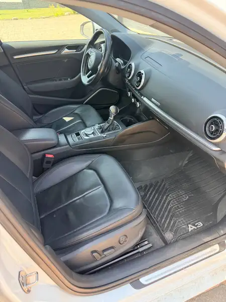 2017 Audi A3 Technik, bílá, 69 767 km, dovoz Kanada — foto 5 z 10
