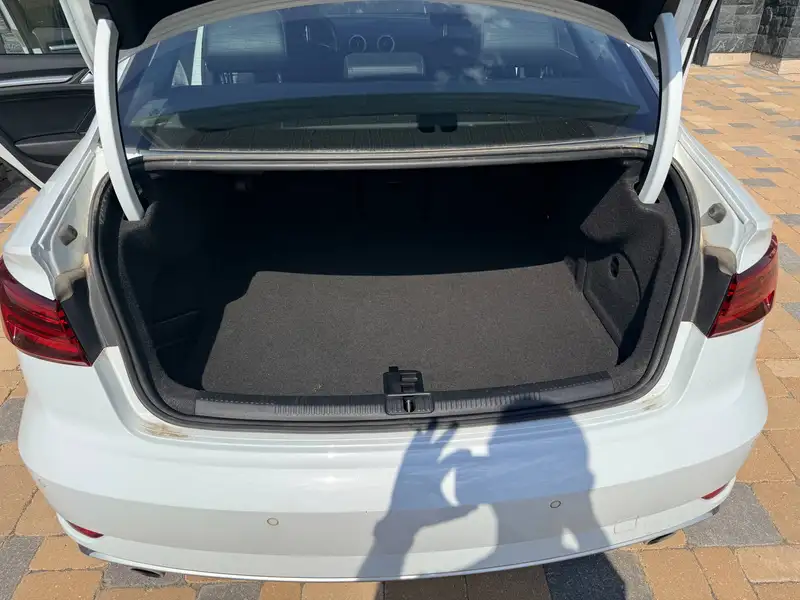 2017 Audi A3 Technik, bílá, 69 767 km, dovoz Kanada — foto 8 z 10