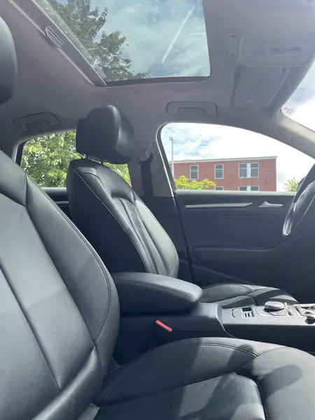 2016 Audi A3 Komfort, bílá, 94 000 km, dovoz Kanada — foto 8 z 10