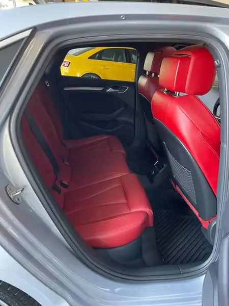 2020 Audi A3 Progressiv, stříbrná, 80 500 km, dovoz Kanada — foto 12 z 12