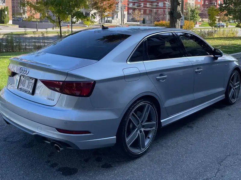 2020 Audi A3 Progressiv, stříbrná, 80 500 km, dovoz Kanada — foto 4 z 12