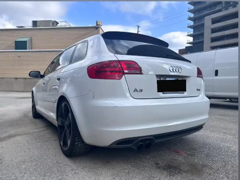 2013 Audi A3 Progressiv, bílá, 196 500 km, dovoz Kanada — foto 2 z 6