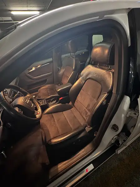 2013 Audi A3 Progressiv, bílá, 196 500 km, dovoz Kanada — foto 4 z 6