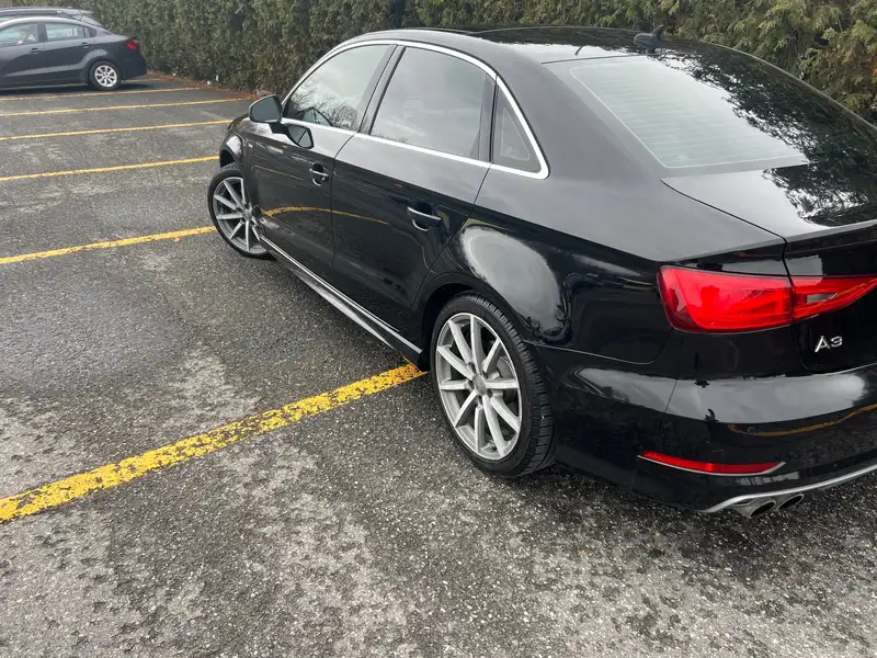 2016 Audi A3 Progressiv, černá, 190 000 km, dovoz Kanada — foto 2 z 5