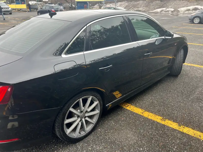 2016 Audi A3 Progressiv, černá, 190 000 km, dovoz Kanada — foto 3 z 5