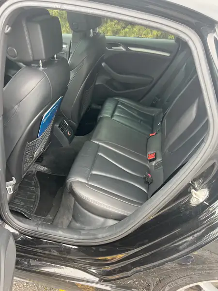 2016 Audi A3 Progressiv, černá, 190 000 km, dovoz Kanada — foto 5 z 5