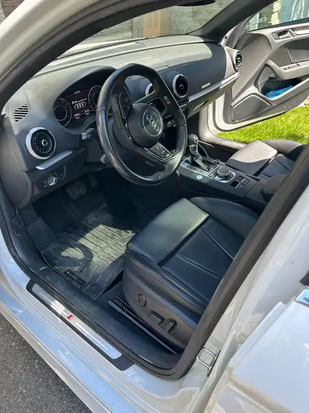 2017 Audi A3 Technik, bílá, 96 000 km, dovoz Kanada — foto 6 z 7