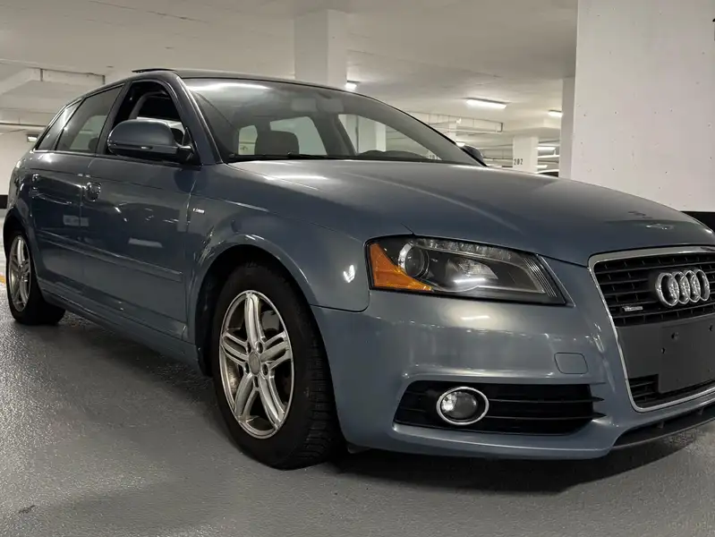 2010 Audi A3, modrá, 147 000 km, dovoz Kanada — foto 2 z 11