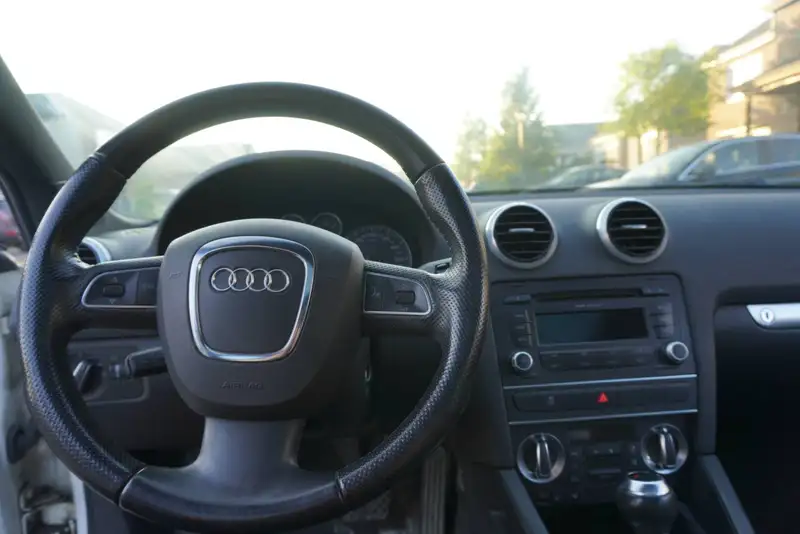 2012 Audi A3 Progressiv, bílá, 192 000 km, dovoz Kanada — foto 11 z 12