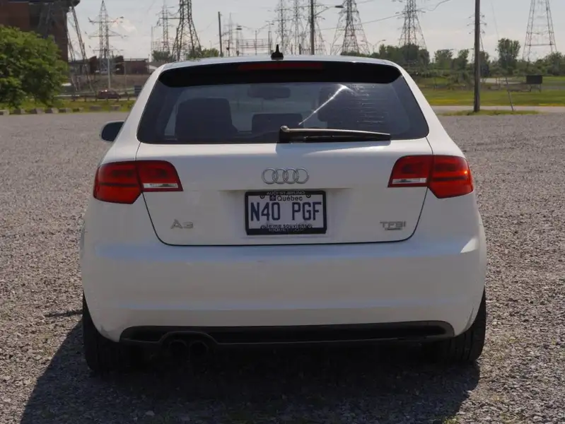 2012 Audi A3 Progressiv, bílá, 192 000 km, dovoz Kanada — foto 6 z 12