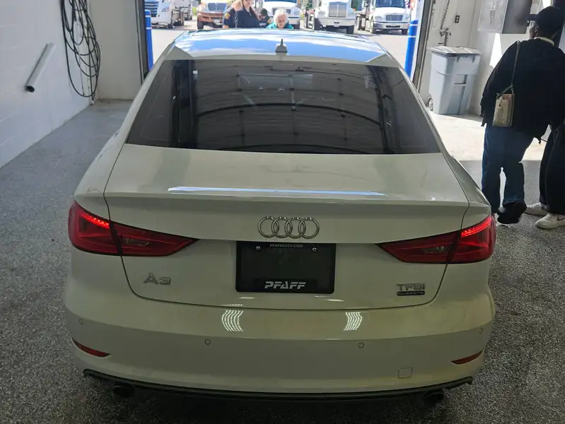 2015 Audi A3 Progressiv, 198 000 km, dovoz Kanada — foto 4 z 4