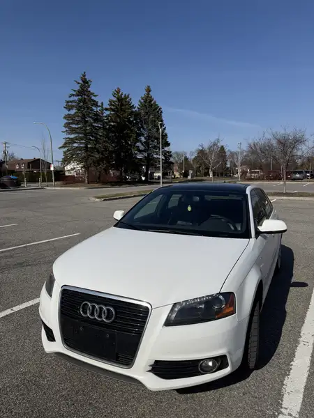 2012 Audi A3 Progressiv, bílá, 221 000 km, dovoz Kanada — foto 3 z 8