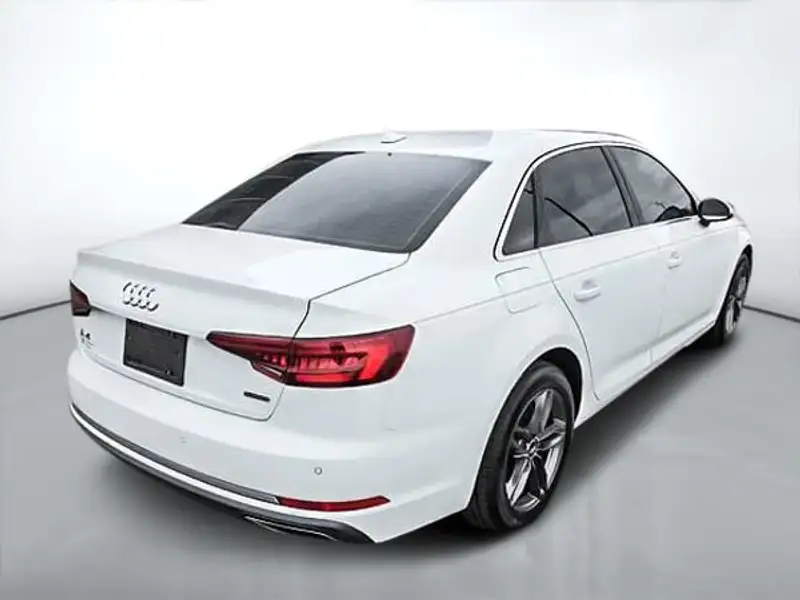 2019 Audi A4 45 PROGRESSIV, bílá, 98 116 km, dovoz Kanada — foto 5 z 12