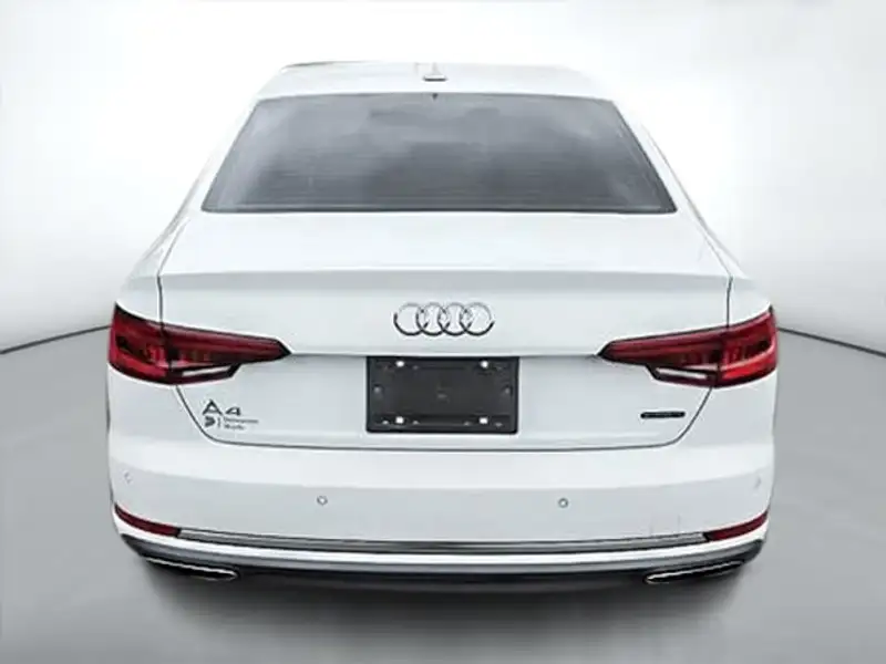 2019 Audi A4 45 PROGRESSIV, bílá, 98 116 km, dovoz Kanada — foto 6 z 12