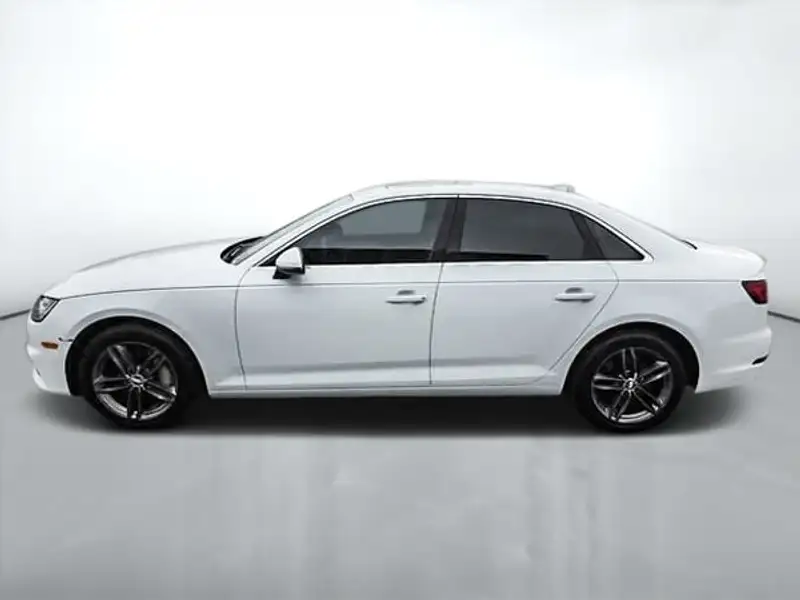 2019 Audi A4 45 PROGRESSIV, bílá, 98 116 km, dovoz Kanada — foto 8 z 12
