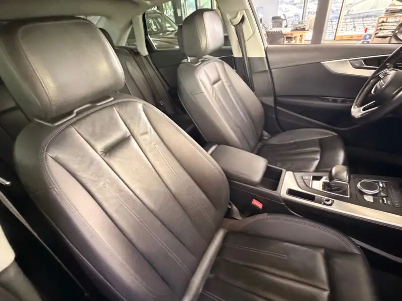 2017 Audi A4 Progressiv, bílá, 125 892 km, dovoz Kanada — foto 10 z 12