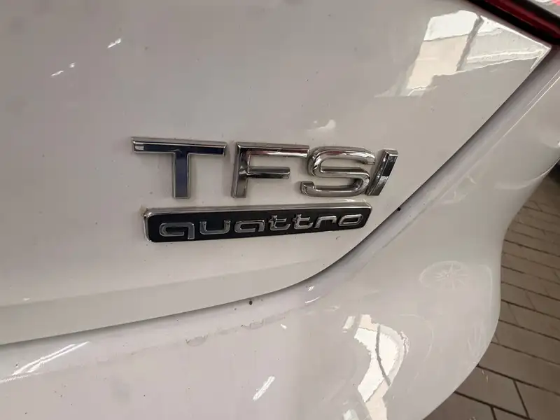 2017 Audi A4 Progressiv, bílá, 125 892 km, dovoz Kanada — foto 12 z 12