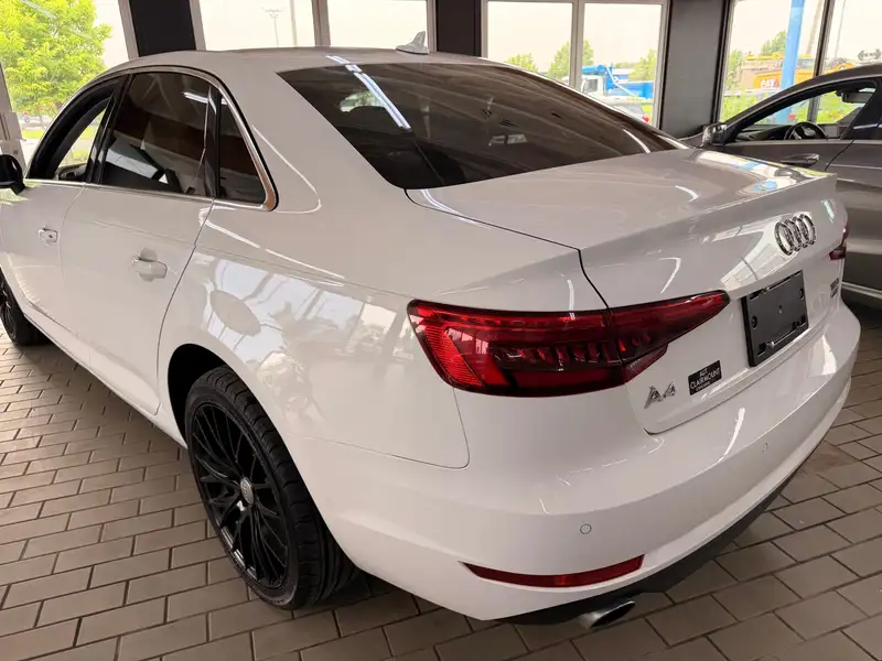 2017 Audi A4 Progressiv, bílá, 125 892 km, dovoz Kanada — foto 2 z 12