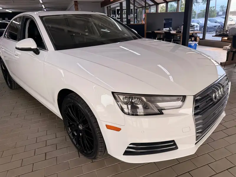 2017 Audi A4 Progressiv, bílá, 125 892 km, dovoz Kanada — foto 6 z 12