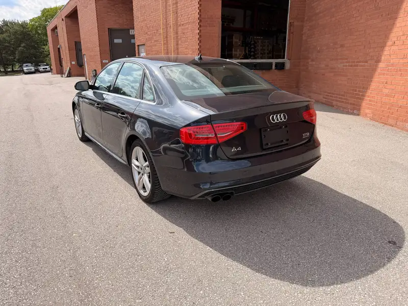 2015 Audi A4 Technik plus, modrá, 134 500 km, dovoz Kanada — foto 3 z 12