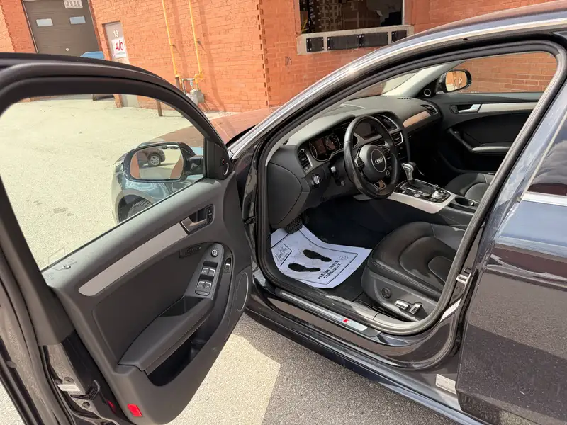 2015 Audi A4 Technik plus, modrá, 134 500 km, dovoz Kanada — foto 9 z 12