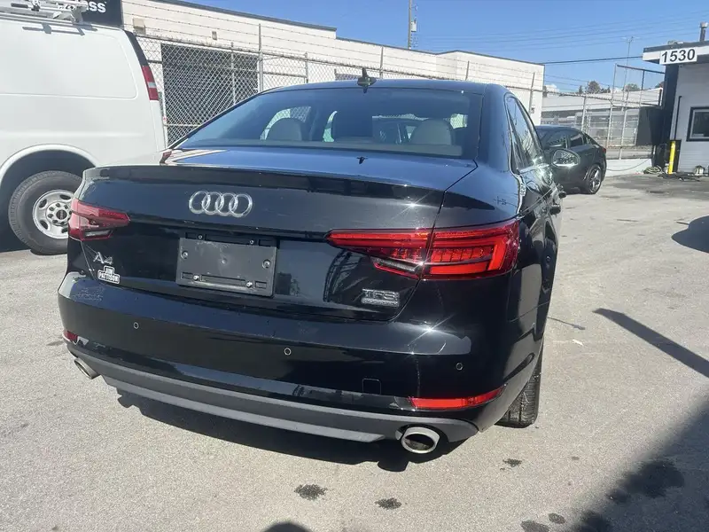 2017 Audi A4 Progressiv, 148 000 km, dovoz Kanada — foto 6 z 12