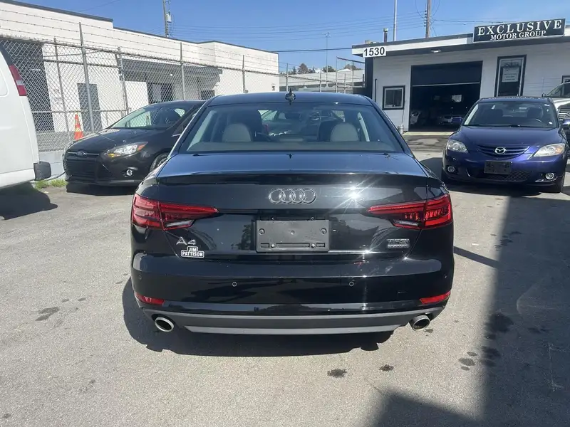 2017 Audi A4 Progressiv, 148 000 km, dovoz Kanada — foto 7 z 12