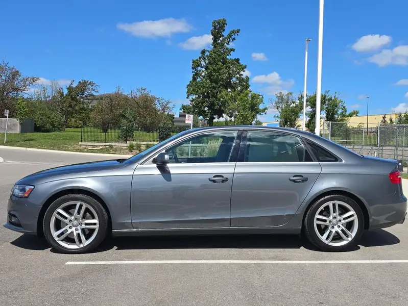 2014 Audi A4 Technik, šedá, 148 000 km, dovoz Kanada — foto 2 z 12