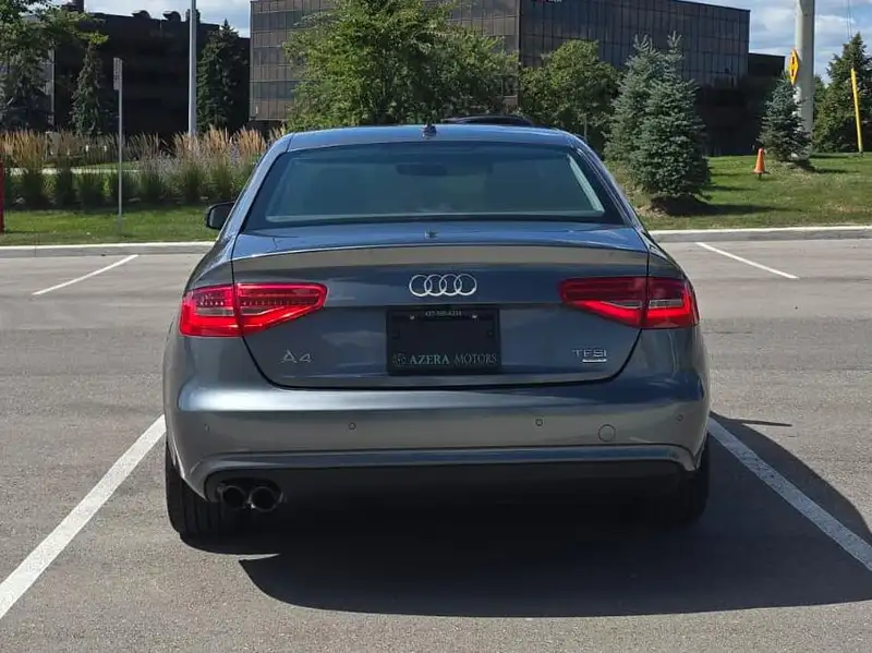 2014 Audi A4 Technik, šedá, 148 000 km, dovoz Kanada — foto 4 z 12